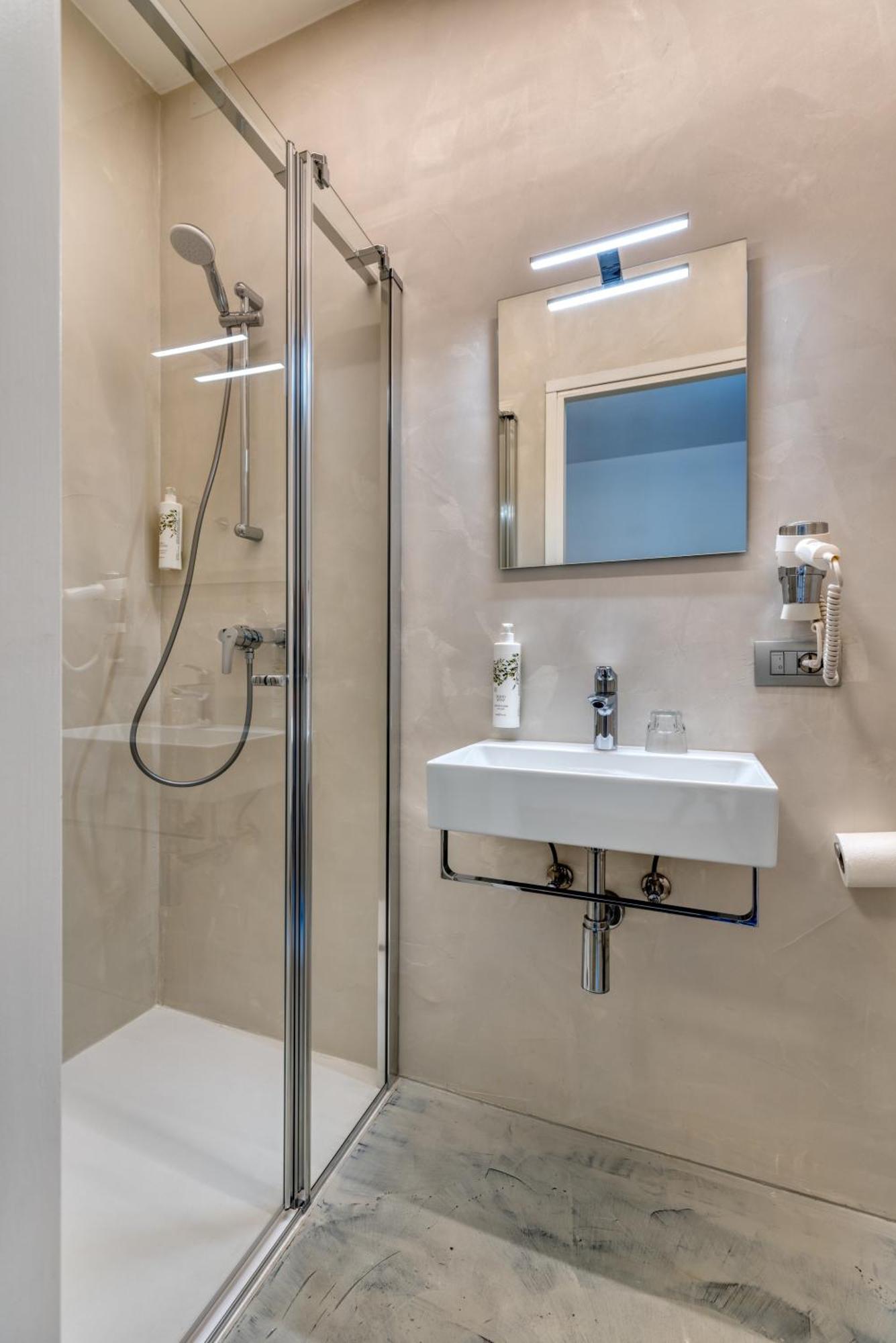 Hotel Martinelli Ronzo-Chienis Habitación foto